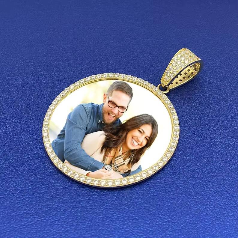 Memory Medallion Pendant with Silver Jewelry 18k Plated Gold Iced Out Circle Picture Custom Photo Pendant Pass Diamond Tester