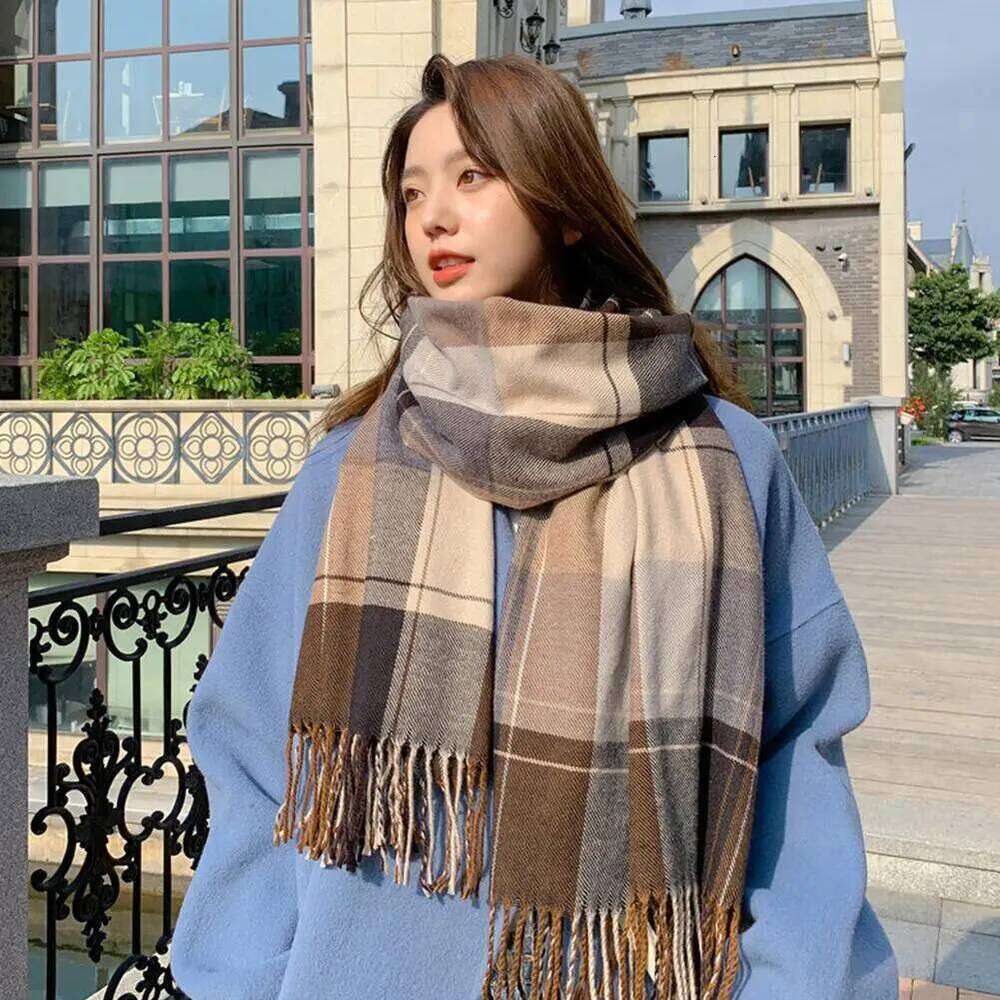Plaid Design High-End Female Winter Korean Version Of Everything With British Classic Checker 2024 Neck Warm Scarf Z260226