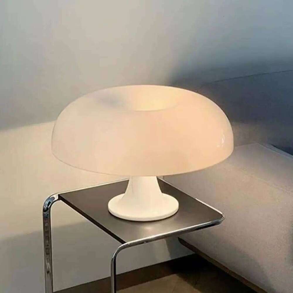 LED with USB Mushroom Table Lamp, Simple Modern Bedroom Bedside Lamp for Bedside, Bedroom, Study, Desktop Decorations Z260227