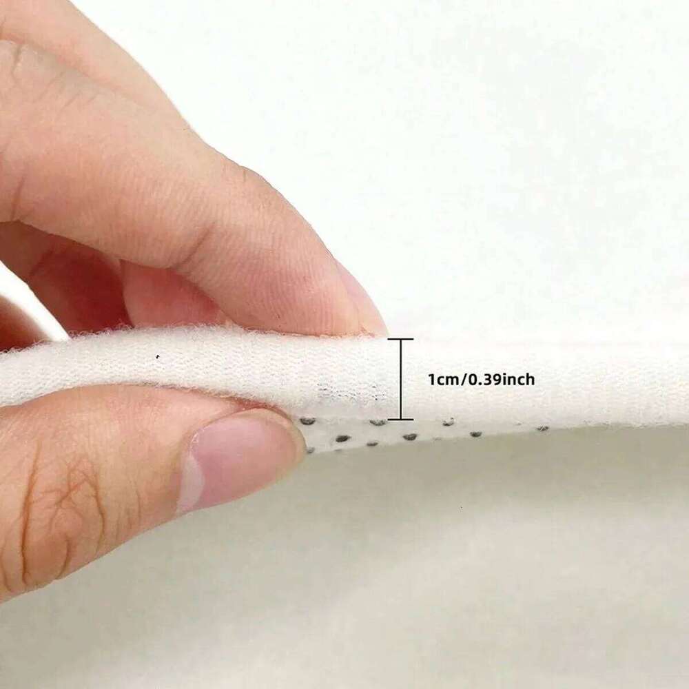 VIKAMA Cartoon Character Rug Comfortable and Warm Bathroom Entryway Floor Mat Bedroom Side Cushion - Home Decor H260226