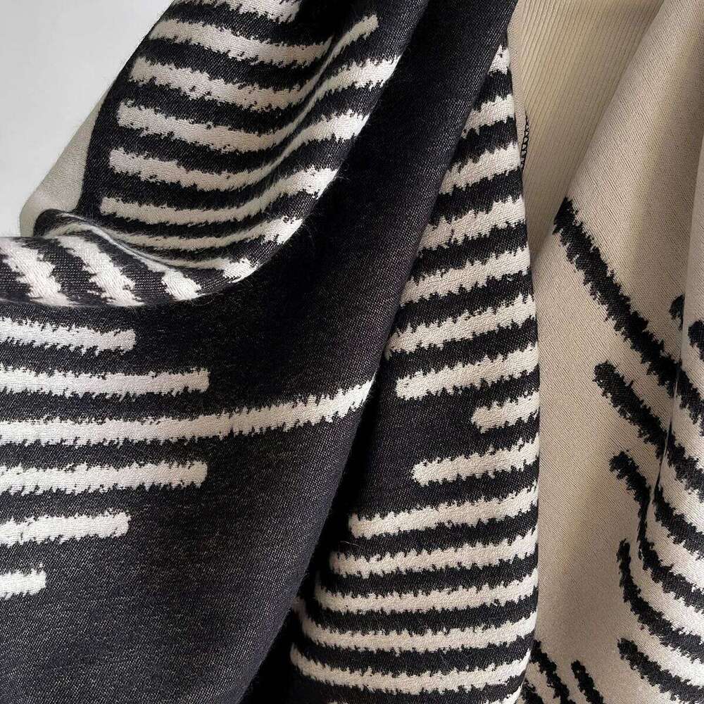 Autumn New Niche Striped Women's Winter Cold and Warm Student Scarf Air Conditioner Shawl Outside Z260226