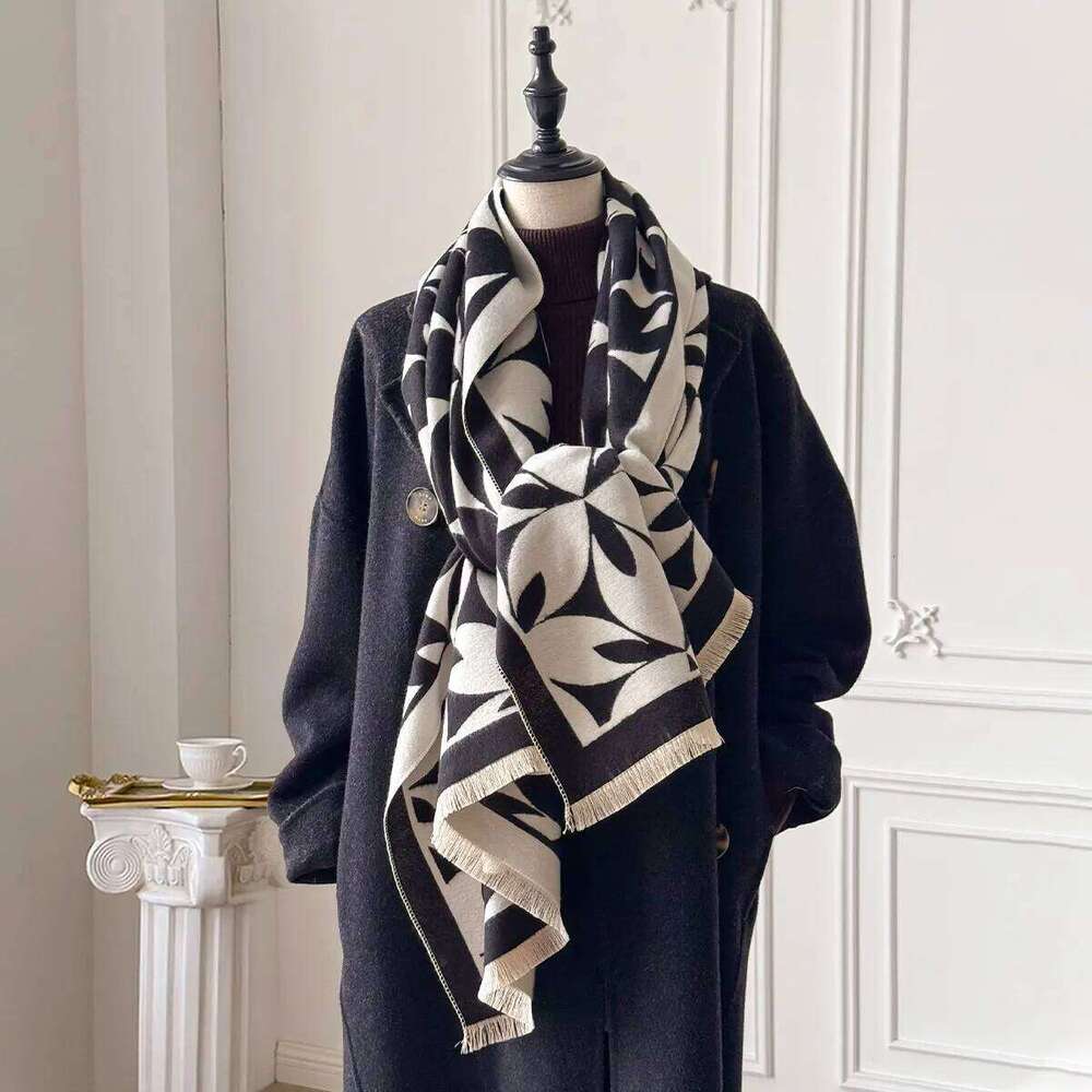 2025 Winter Warm Luxury Cashmere Pashmina Scarf For Women Thick Shawl Wrap Neckerchief Fashion Bufanda Echarpe Poncho Blanket Z260226