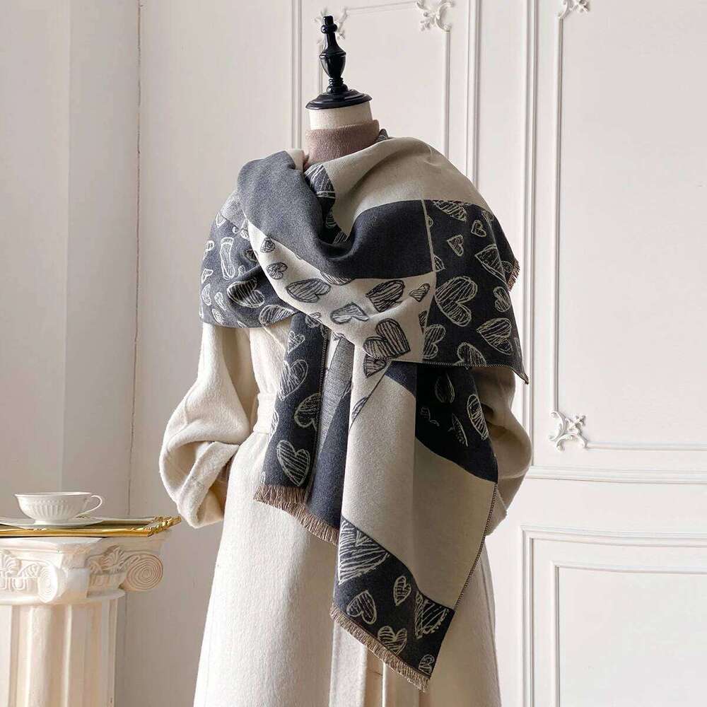 2025 New Luxury Brand Women Two-Sided Print Soft Warm Pashmina Love Shawl Winter Outdoor Coldproof Windproof Blanket Scarf Z260226
