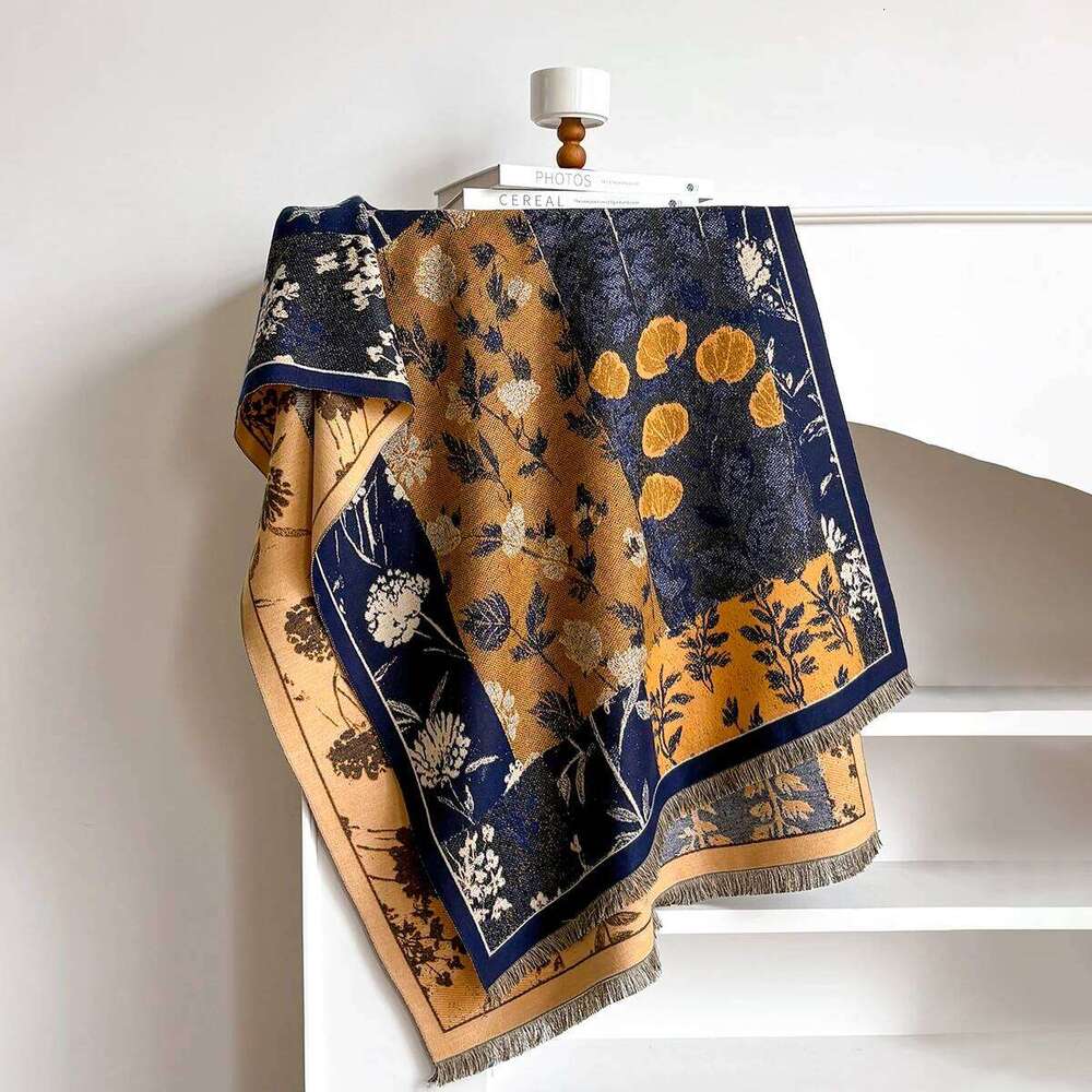 Luxury Winter Flower Imitaion Cashmere Scarves High Quality Women Thicken Wrap Shawl Ladies Warm Pashmina Peacock Besign Scarf Z260226