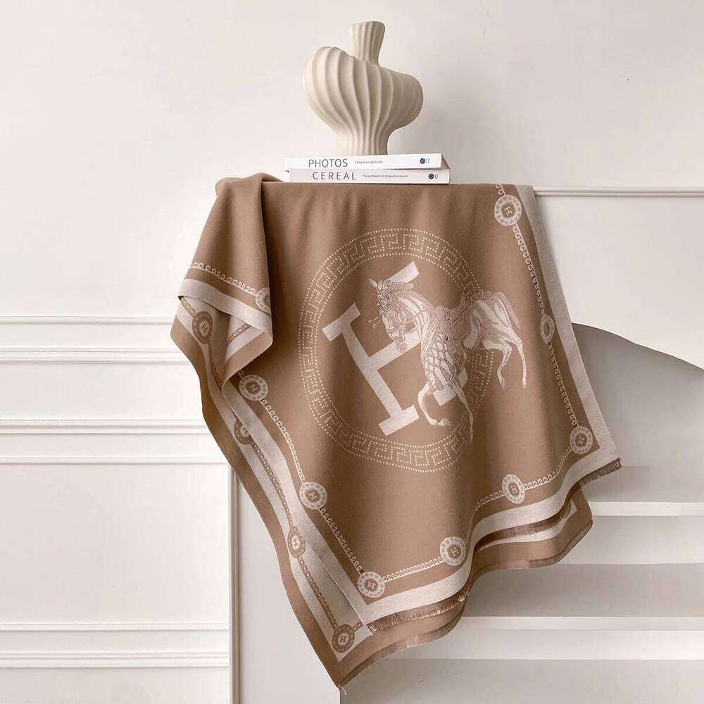 2025 New Women's Horse Print Faux Cashmere Fall Winter Thickened Fashion Warm and Versatile Scarf Shawl Z260226