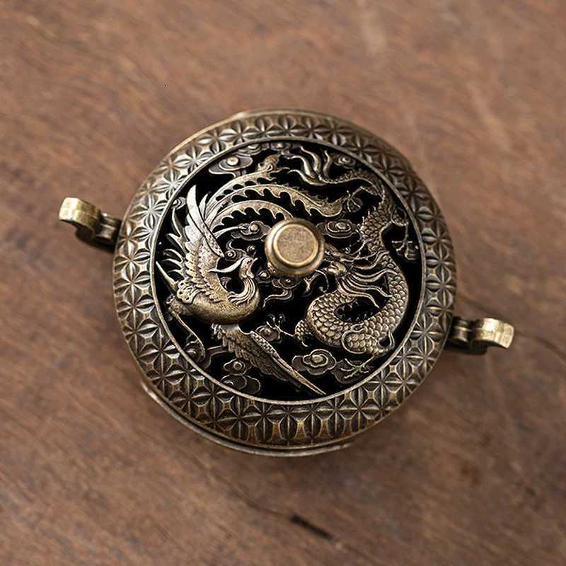 Incense Burner Antique Hollow with Cover Chinese Ancient Mini Ornament for Home Office DecorT260227