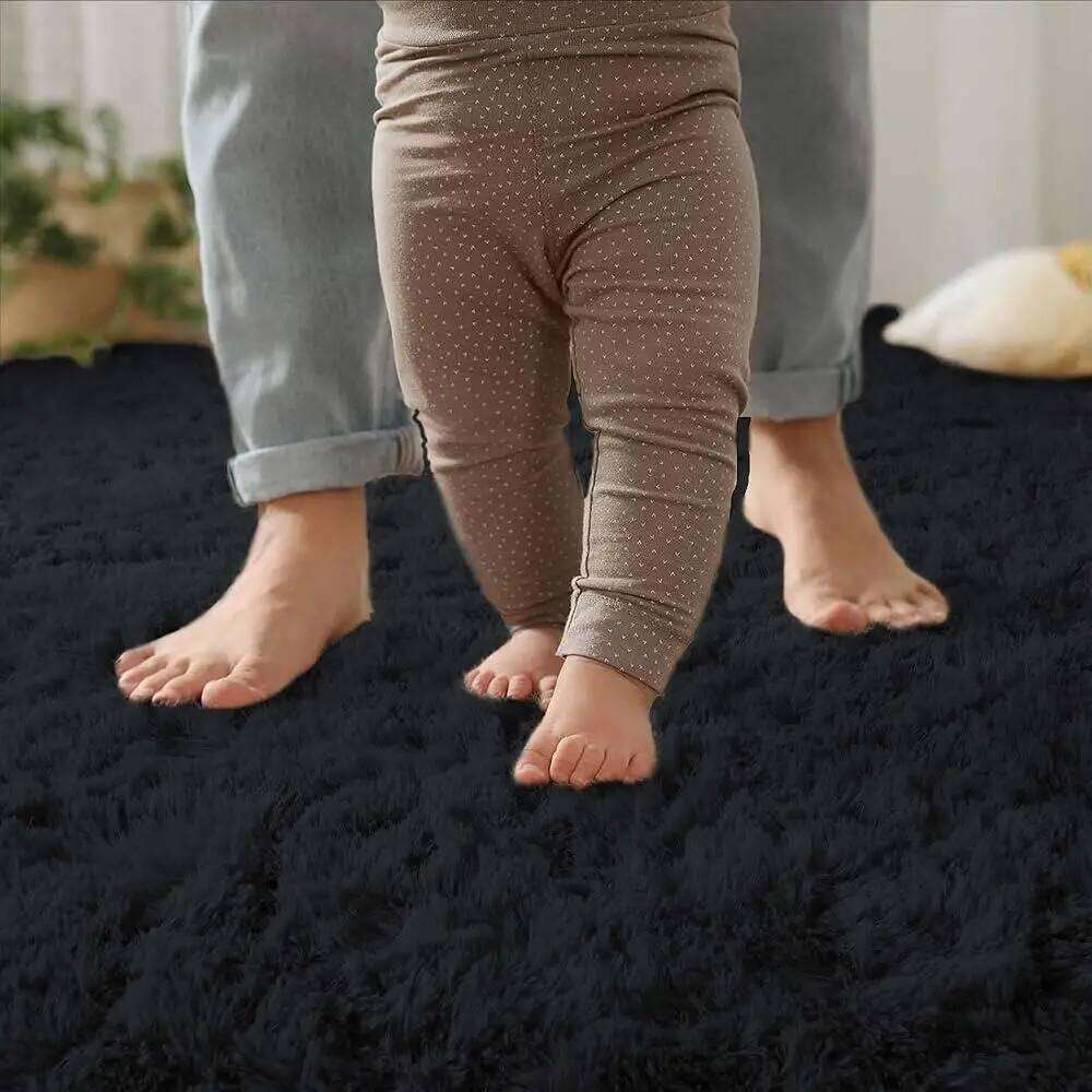 VIKAMA Small Black Area Rug - Soft Plush Children's Bedroom Bedside Rug, Indoor Entrance Welcome Mat, Home Decoration Accessory H260226