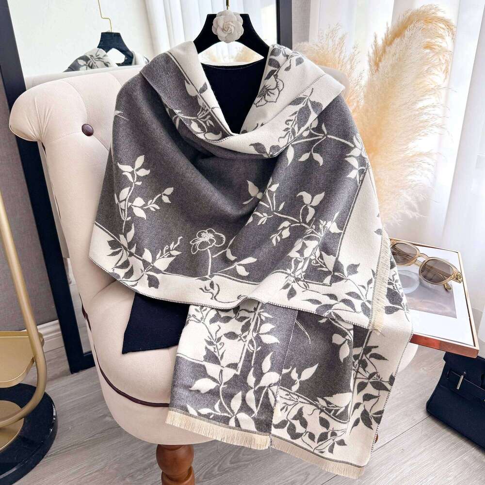Women's Floral Print Cashmere Scarf Warm Autumn Winter Hijab Pashmina Shawl Wrap Fashionable Headscarf for Modesty Z260226
