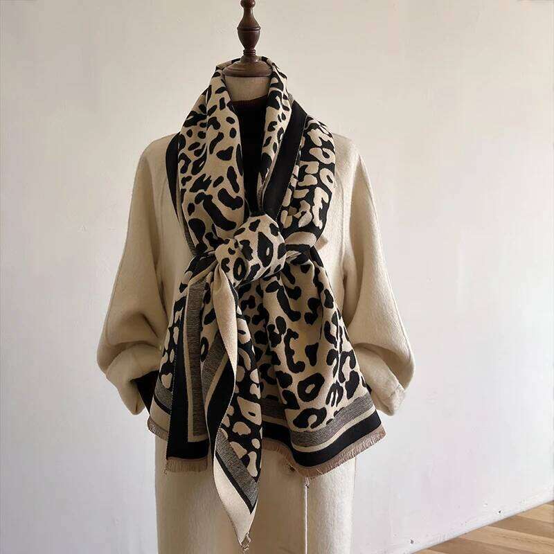 New 2024 Women Scarf Luxury Autumn Winter Warm Vintage Leopard print Scarve Pashmina Mujer Femme Foulard Bufanda Z260226