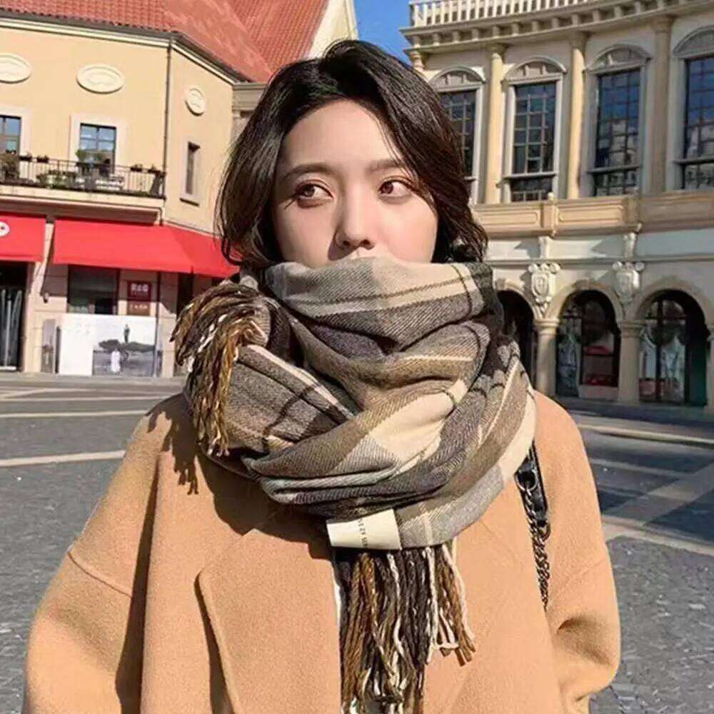 Plaid Design High-End Female Winter Korean Version Of Everything With British Classic Checker 2024 Neck Warm Scarf Z260226