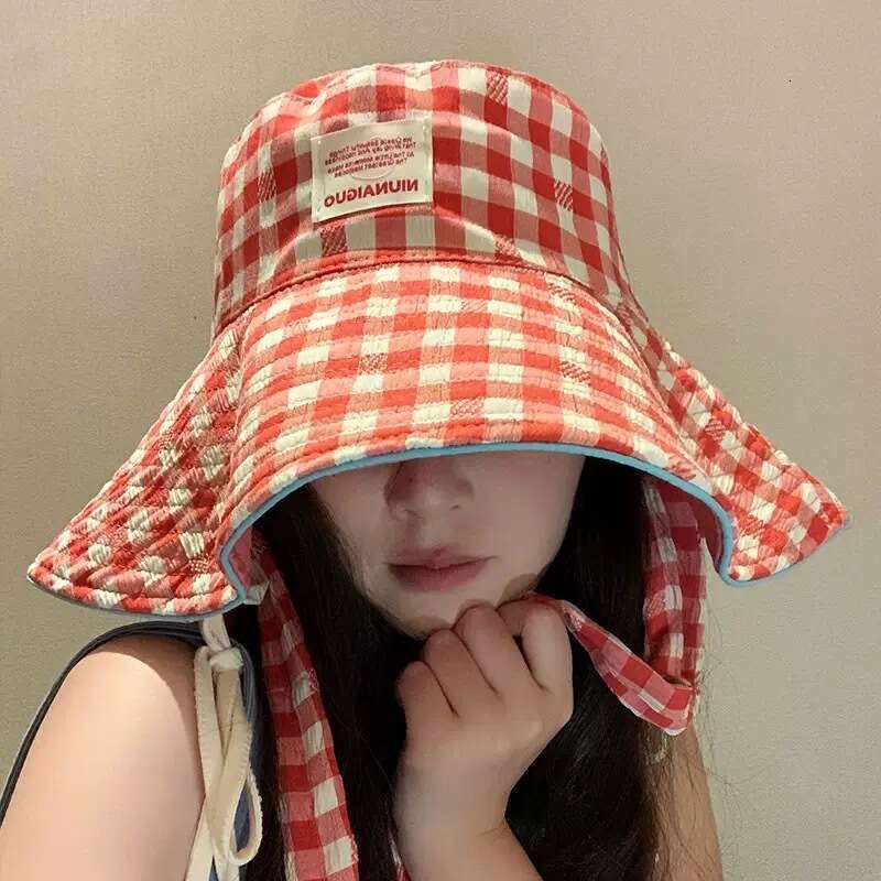 Summer wide-brimmed sun hat Sweet double-checkered pattern A breathable hat suitable for spring and summer outings and garden parties