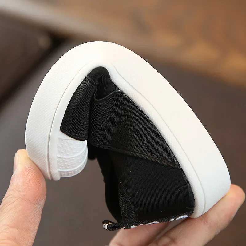 2024 Kids Slip-On Sneakers Shell Toe Comfortable Baby Shoes for Boys Girls 1-6 Years Student Trainers E08104T260227
