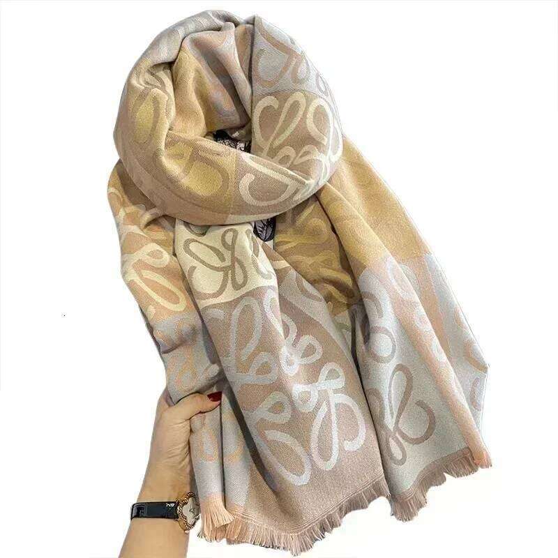 2024 New Europe Version Fashion Hair Scarf Senior Sense Office Thick Warm Shawl for Women Both Casual and Versatile Bib Z260226
