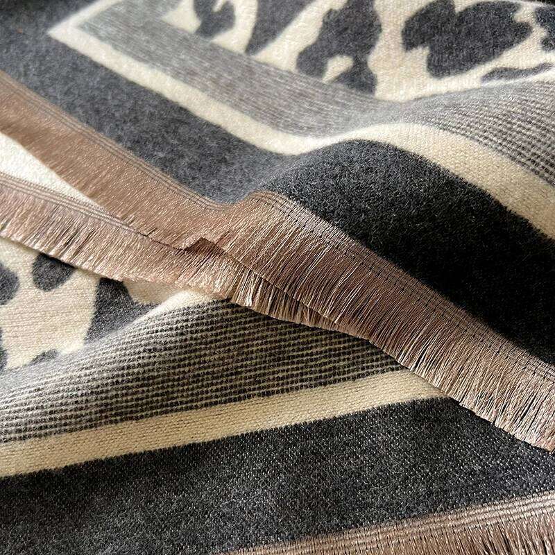 New Luxury Cashmere Scarf Women Winter Shawl Warm Neckerchief Leopard Print Thick Blanket Poncho Bufanda Echarpe Bandana Lady Z260226