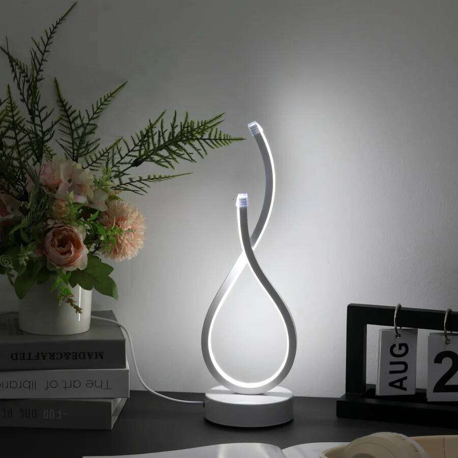 1PC Creative Modern Elegant White LOVE Gesture Desktop Lamp, USB Power Supply - Three-color Lighting, Suitable for Various Occas Z260227