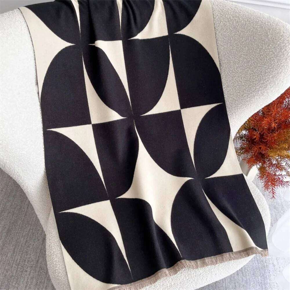 Luxury Brand Cashmere Women Floral Scarf Winter Warm Shawl and Wrap Bandana Pashmina Female Foulard Square Thick Blanket Poncho Z260226