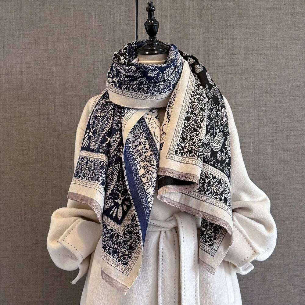 New Winter Warm Cashmere Paisley Scarves High Quality Women Thicken Wrap Shawl Scarf Echarpe Pashmina Bandana Bufanda Z260226