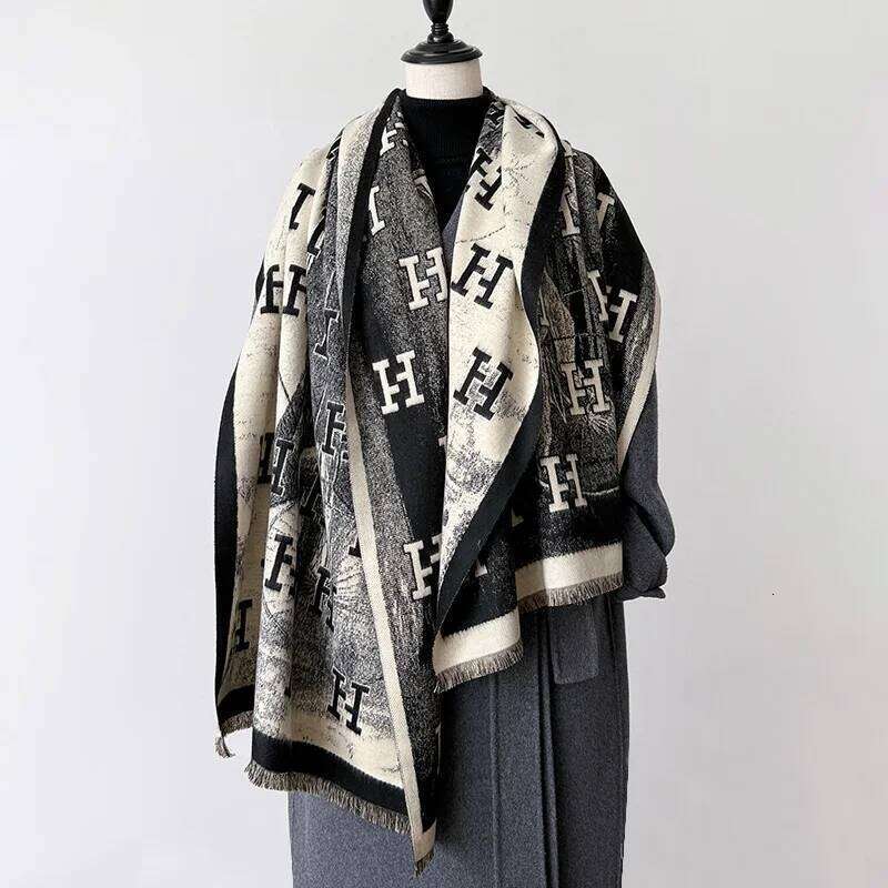 Finely detailed Luxury Winter Cashmere Scarf Women 2024 Design Warm Pashmina Poncho Scarves Female Shawl Foulard Bufanda Z260226