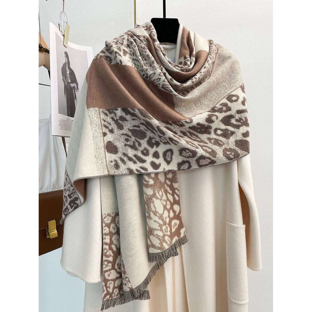 Women's Scarves Leopard Print Winter Thickened Imitation Cashmere Shawl Neck Protection Warm Soft Fashion Large Shawls Z260226
