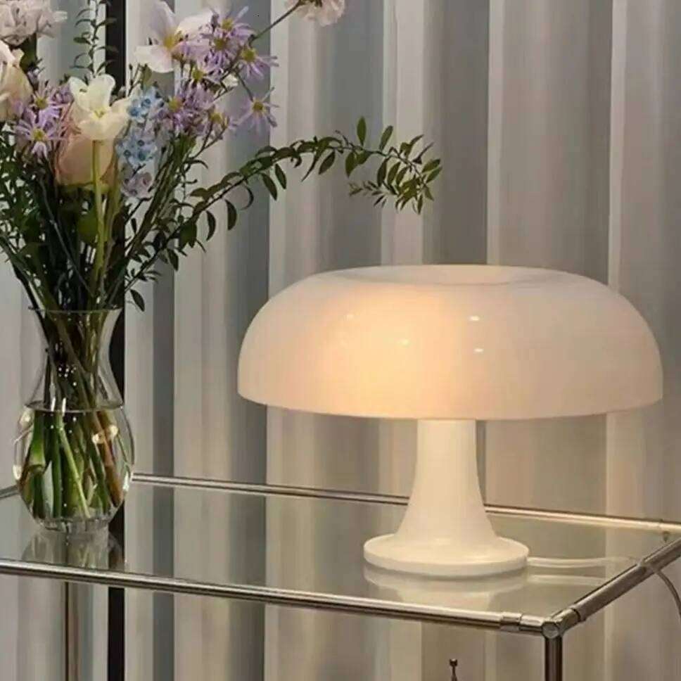 LED with USB Mushroom Table Lamp, Simple Modern Bedroom Bedside Lamp for Bedside, Bedroom, Study, Desktop Decorations Z260227