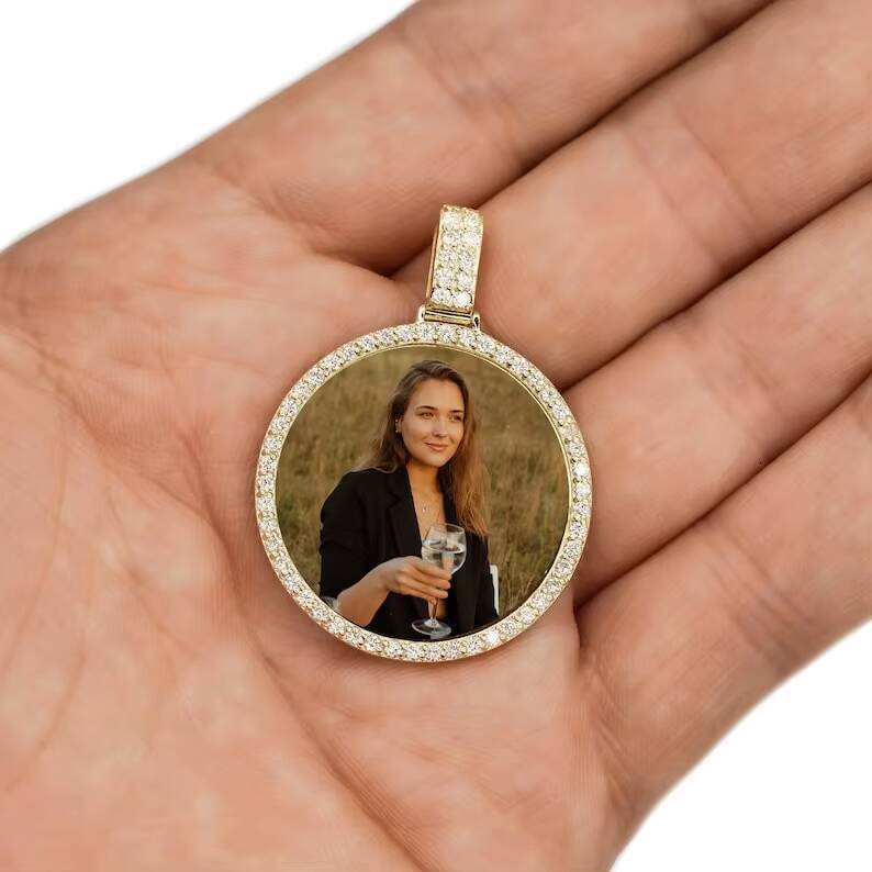 Memory Medallion Pendant with Silver Jewelry 18k Plated Gold Iced Out Circle Picture Custom Photo Pendant Pass Diamond Tester