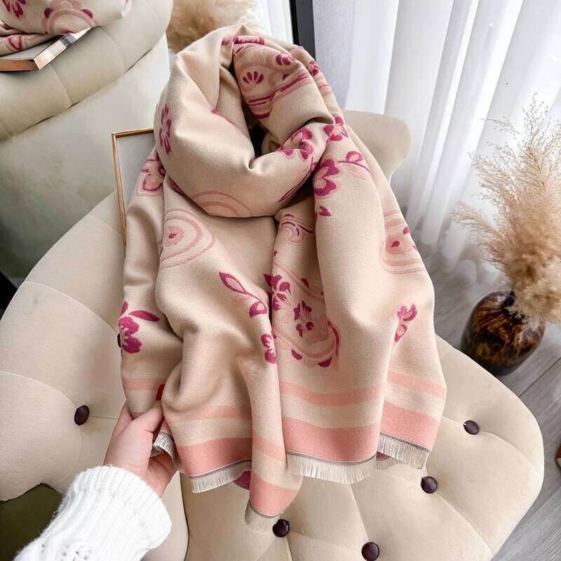 2025 New Brand Paisley Flowers Scarf for Women Warmer Winter Pashmina Print Scarves Shawls Female Thick Blanket Wraps Foulard Z260226