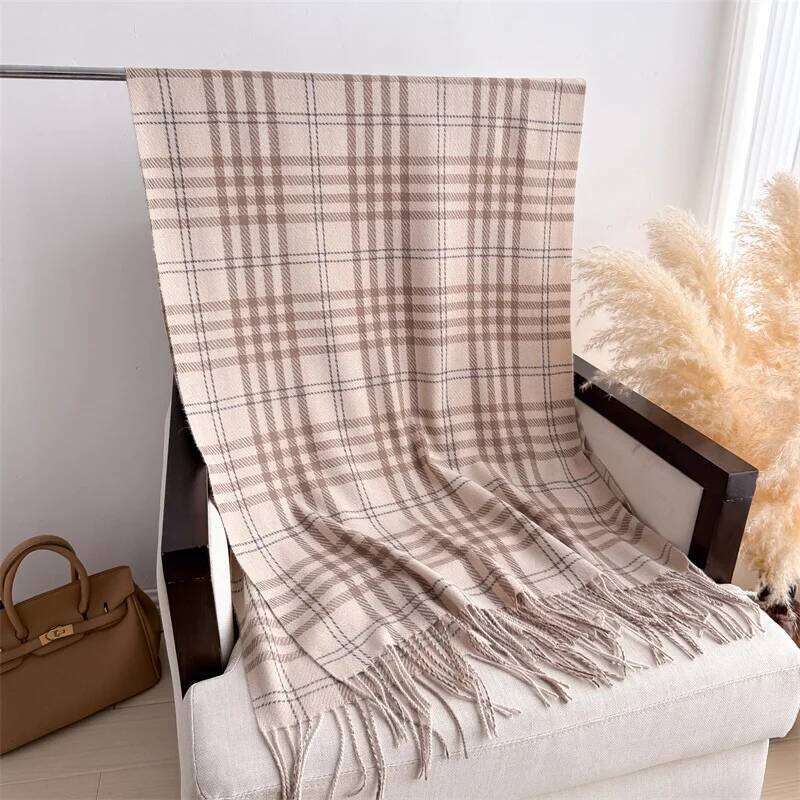 New Men Women Luxury Quality Scarf Retro Warm Shawl Autumn Winter Thickened Tassel Scarves for Female Classic Plaid Version Wrap Z260226