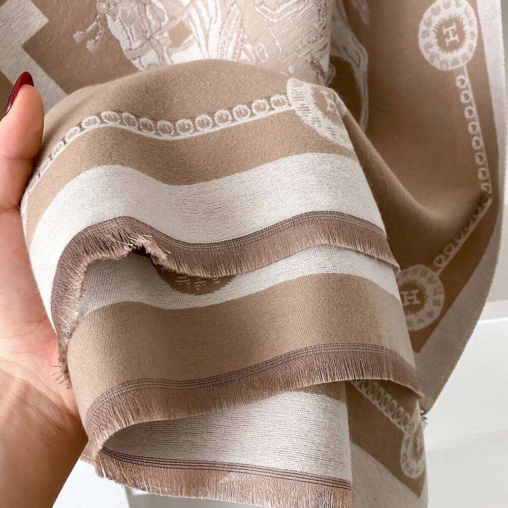 2025 New Women's Horse Print Faux Cashmere Fall Winter Thickened Fashion Warm and Versatile Scarf Shawl Z260226