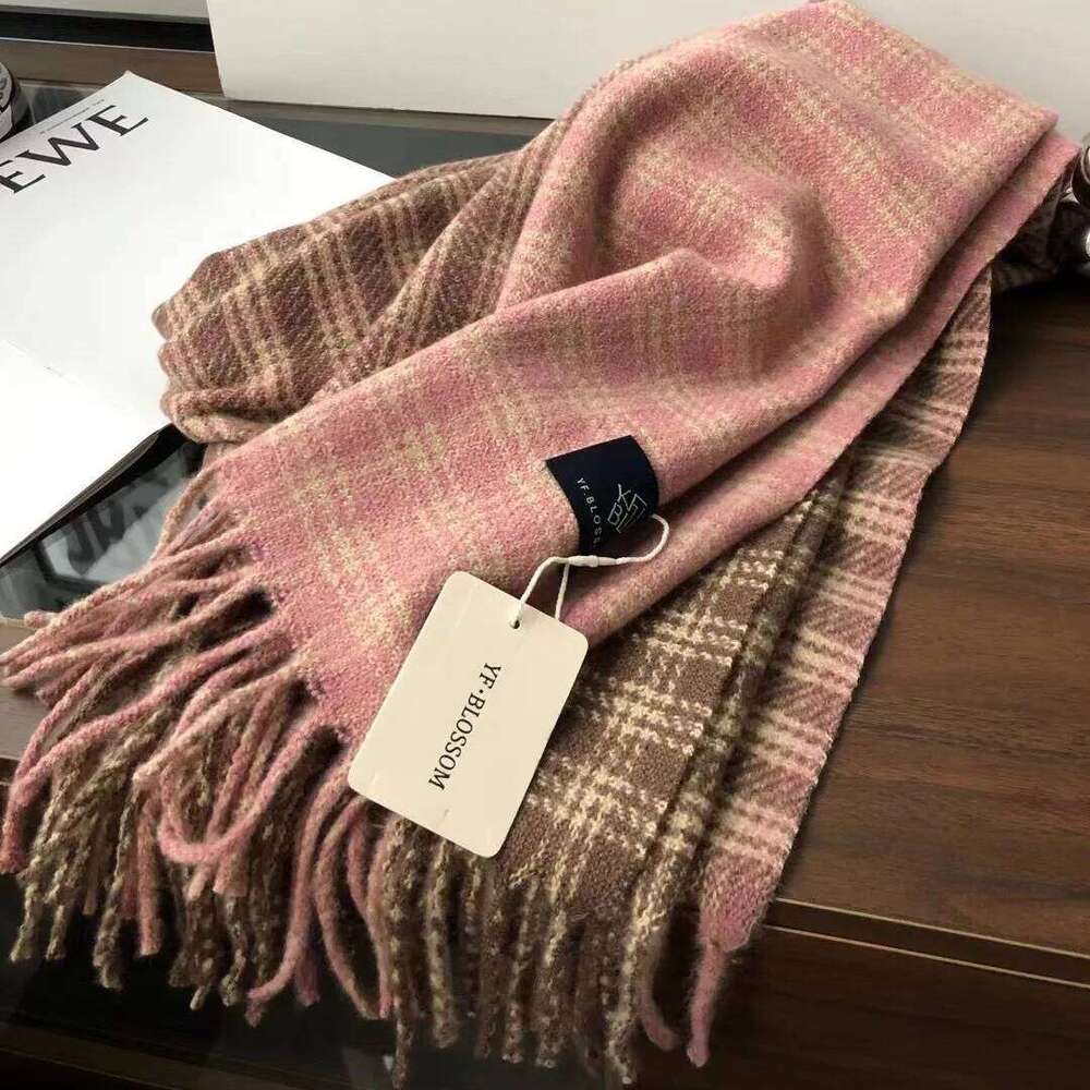 Unisex Winter Comfort Scarf Thermal Fleece Neck Wrap for Men Women Cold-Resistant Daily Wear Decorate The Gift Z260226