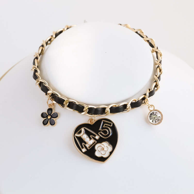 Dog Collar Pet Charms Luxury Metal Leather Woven Chain Pet Collar with Perfume Bottle Flower Heart Charms Rhinestone Sparkle Adjustable for Kittens an