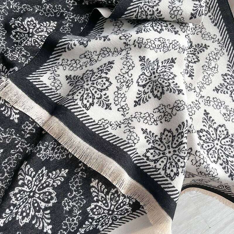 New 2025 Winter Cashmere Scarf for Women Shawl Wrap Female Pashmina Luxury Brand Poncho Thick Blanket Warm Bufanda Echarpe Femme Z260226