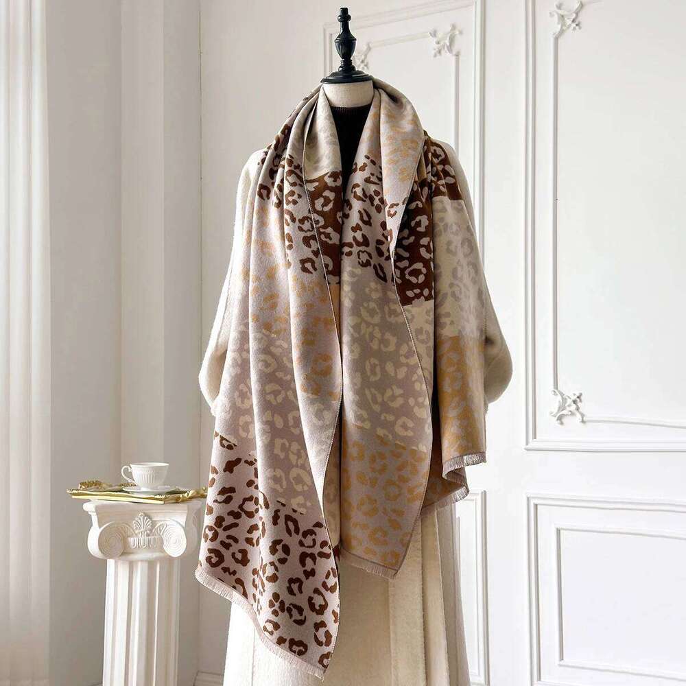 Latest Design Luxury Winter Leopard Print Imitation Cashmere Jacquard Scarves Women Thicken Wrap Shawl Ladies Pashmina Scarf Z260226