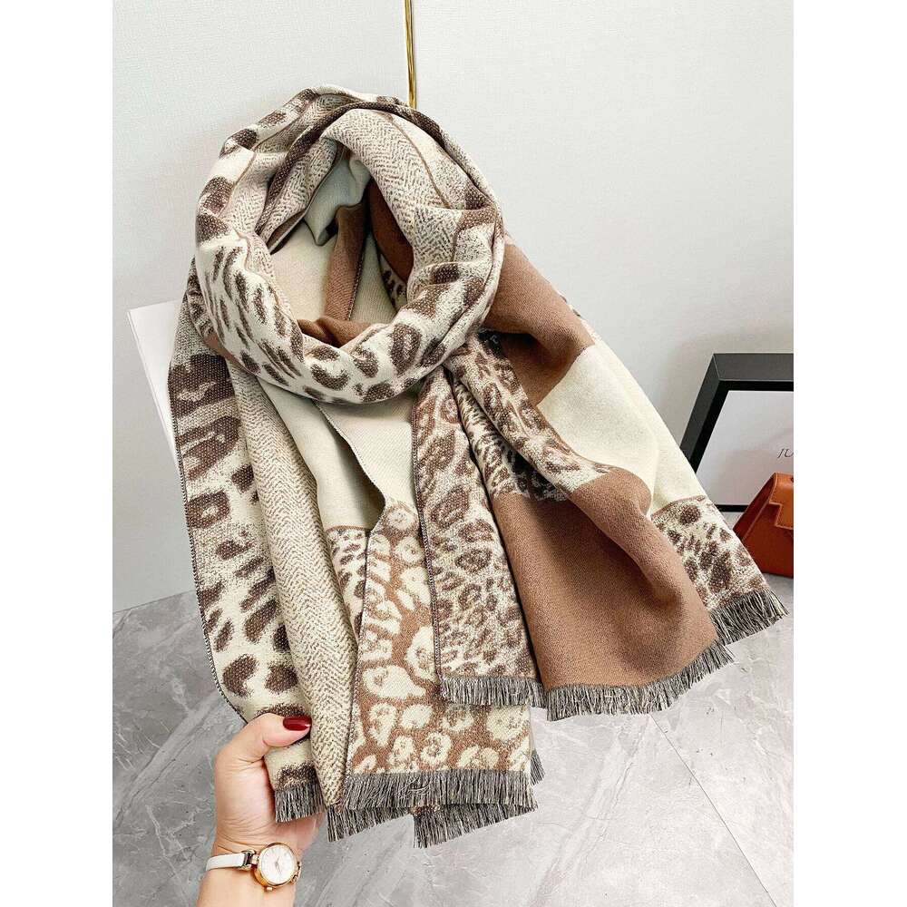Women's Scarves Leopard Print Winter Thickened Imitation Cashmere Shawl Neck Protection Warm Soft Fashion Large Shawls Z260226