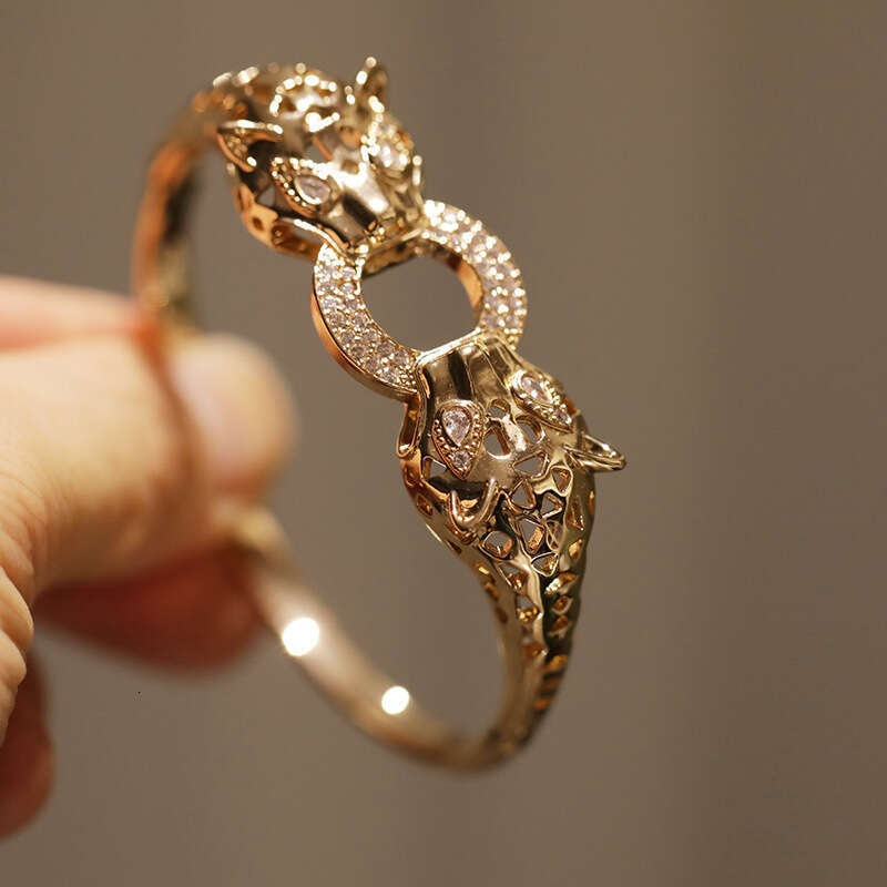 Zircon-Set Leopard-Print Bracelet Designer Open-Cuff Bracelet Unisex Holiday Gift for Women and Men