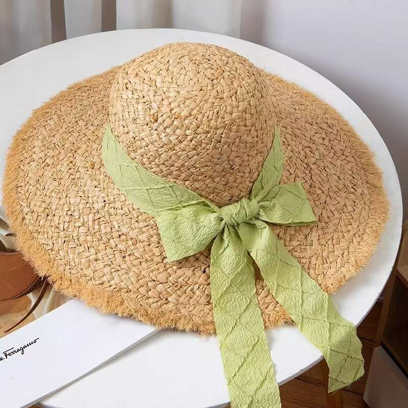 Hand-woven wide-brimmed hat Women's fashionable accessories Breathable Suitable for summer trips and pool parties