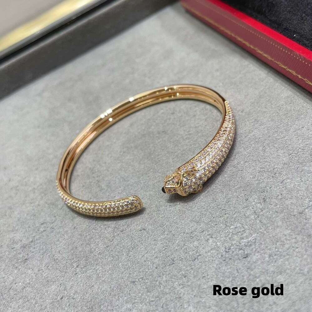 Women's Designer Open-Cuff Bracelet Green-Eyed Leopard Head Bracelet Women's Holiday Gift