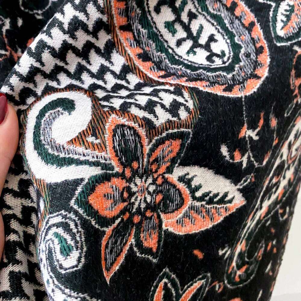 Women's Fashionable and Luxurious Imitation cashmere Winter ready, Thick Warm Blanket Scarf with Cashew Flower Details Z260226