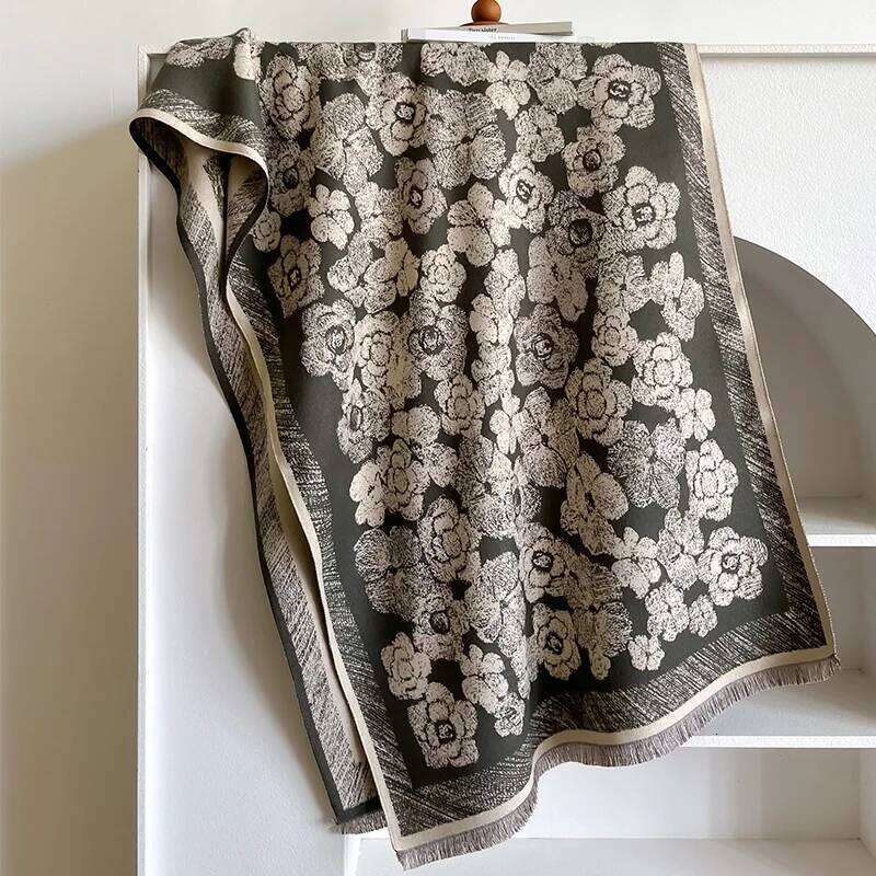 Luxury Brand Two-Sided Jacquard pashmina Cashmere Soft Warm Fringe Pashmina Shawl Winter Coldproof Windproof Blanket Scarf Z260226