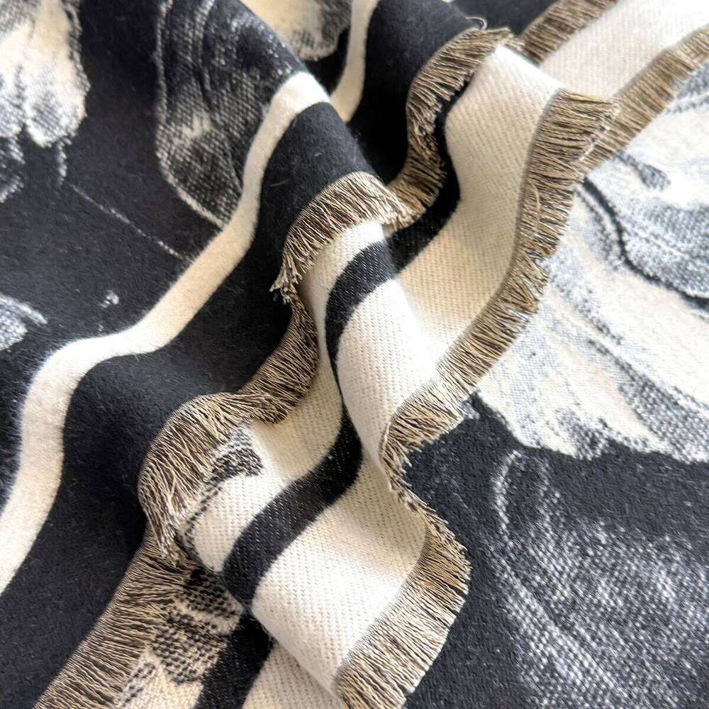 New Luxury Brand Cashmere Print Scarf for Women Winter Warm, Shawl and Wrap Style, Bandana , Female Foulard Blanket Poncho Z260226