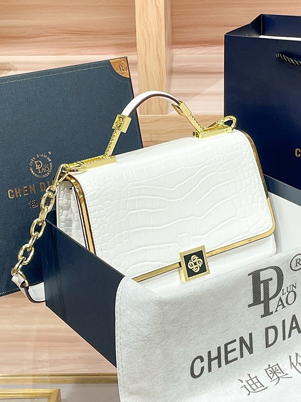 Light luxury brand handmade bag for women, 2024 summer new commuting diagonal cross bag, leather high-end feel handbag, shoulder bag