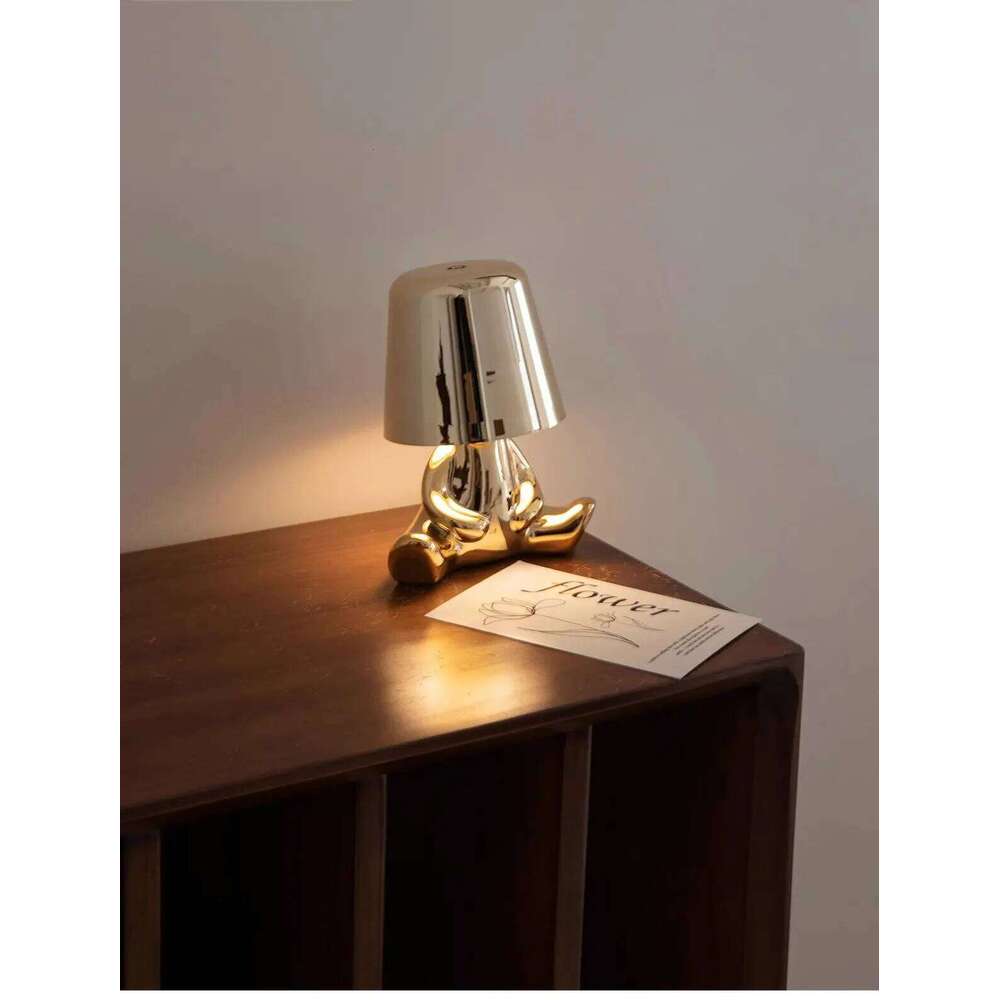 Nordic style little golden man USB charging lamp, touch switch desktop decor night light, luxurious resin desk lamp YX856GL Z260227