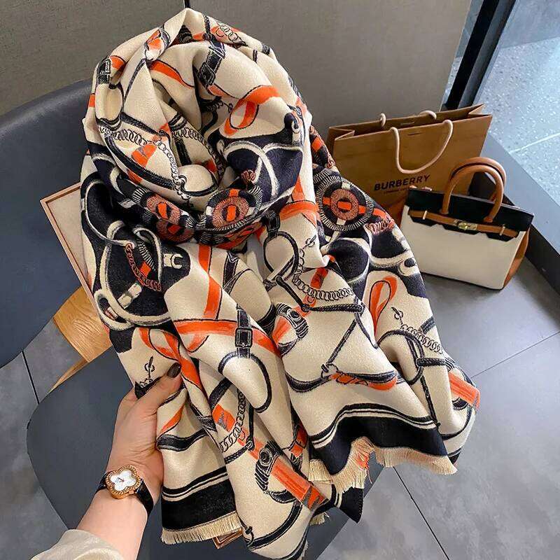 Luxury Chain Cashmere Hijab Poncho Women Thick Warm Winter Scarf Design Pashmina Travel Blanket Shawl Wraps Bufanda Echarpe Z260226
