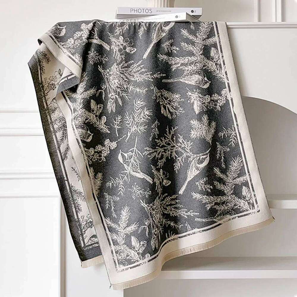 New Two-Sided Magpie Print Scarf for Women Warmer Winter Cashmere Pashmina Scarves Shawls Female Thick Blanket Wraps Foulard Z260226