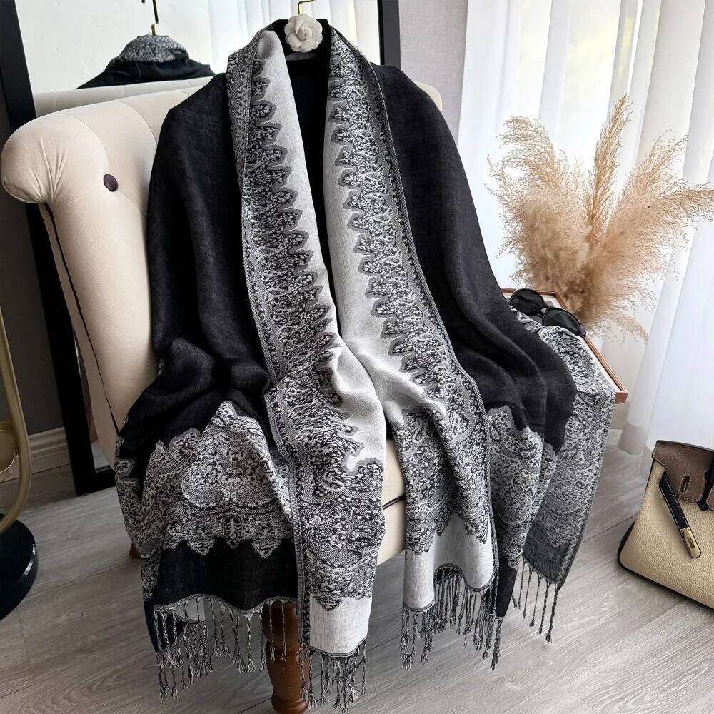 2026Tassel Blanket Design Thick Pashmina New Winter Warm Soft Shawl Wrap Print Scarf Women Coldproof Neckerchief Poncho Stoles Z260226