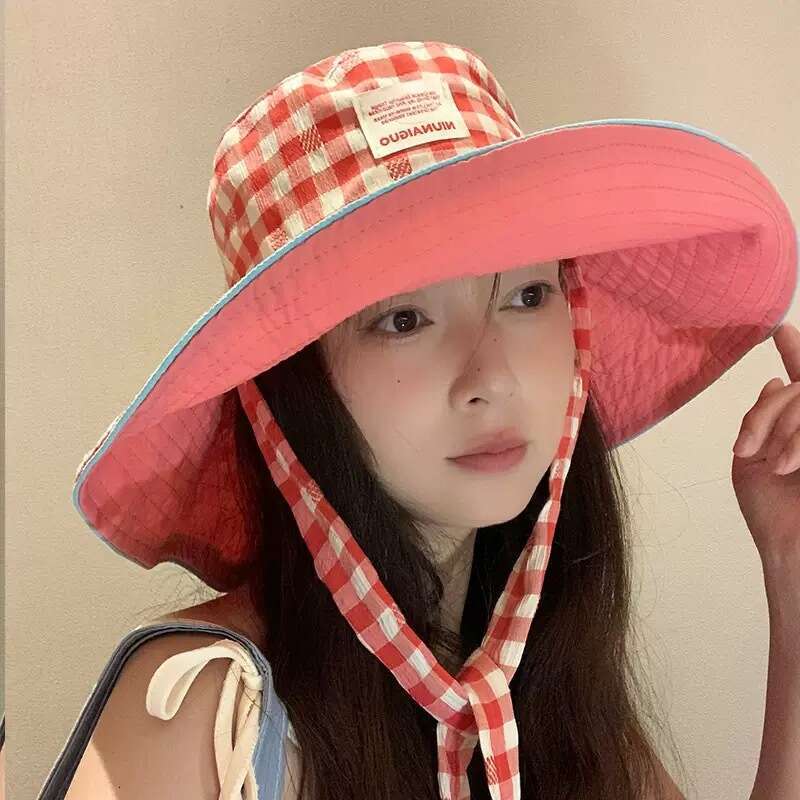 Summer wide-brimmed sun hat Sweet double-checkered pattern A breathable hat suitable for spring and summer outings and garden parties
