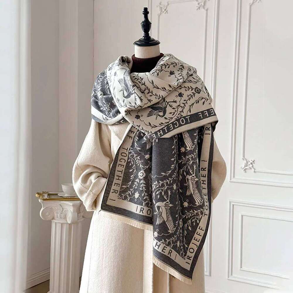 New 2025 Women Fashion Brand Cashmere Scarf Luxury Autumn Winter Warm Two-Sided Jacquard Shawls Print Scarve Pashmina Bufanda Z260226