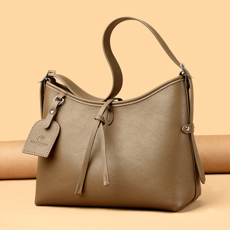 Women Suede Shoulder Bag with Interior Pocket Crossbody Bag Adjustable Strap Trendy Bucket Bag Travel Bag 241201