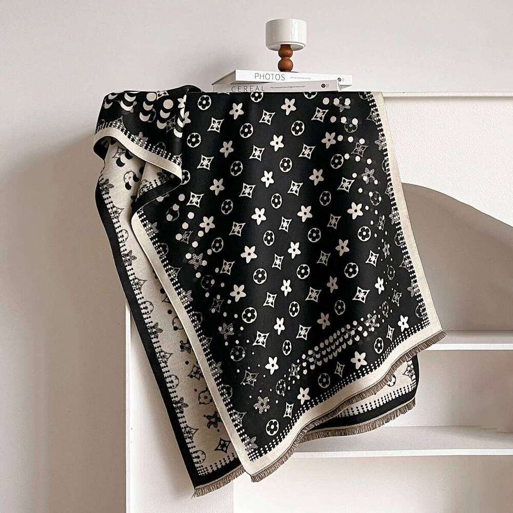 Luxury Brand Cashmere Scarf Women Winter Shawl and Wraps 2025 Design Caps Thick Blanket Bufanda Stoles Echarpe Femme Pashmina Z260226