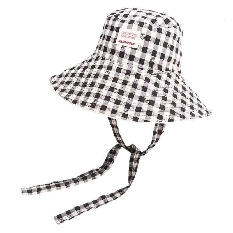 Summer wide-brimmed sun hat Sweet double-checkered pattern A breathable hat suitable for spring and summer outings and garden parties