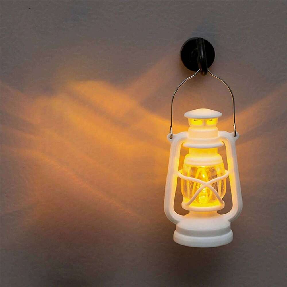 6cm Simulation Cande Night Light Mini Led Retro Glowing Pony Lantern Dollhouse Miniature Kerosene Lamp Home Decor Toy Z260227